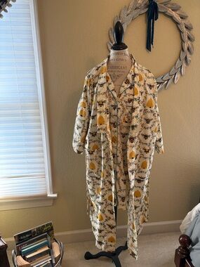 Printfresh Cream and Yellow Bee Print Kids Pajama Robe
